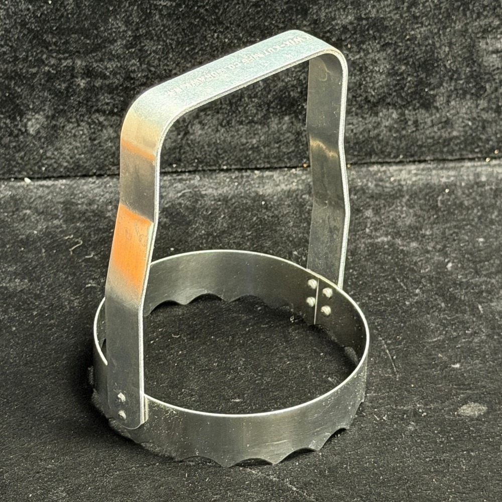 Vintage Kwik-Kut Serrated Food Chopper-Biscuit Cutter, Scalloped Edge, Mohawk NY